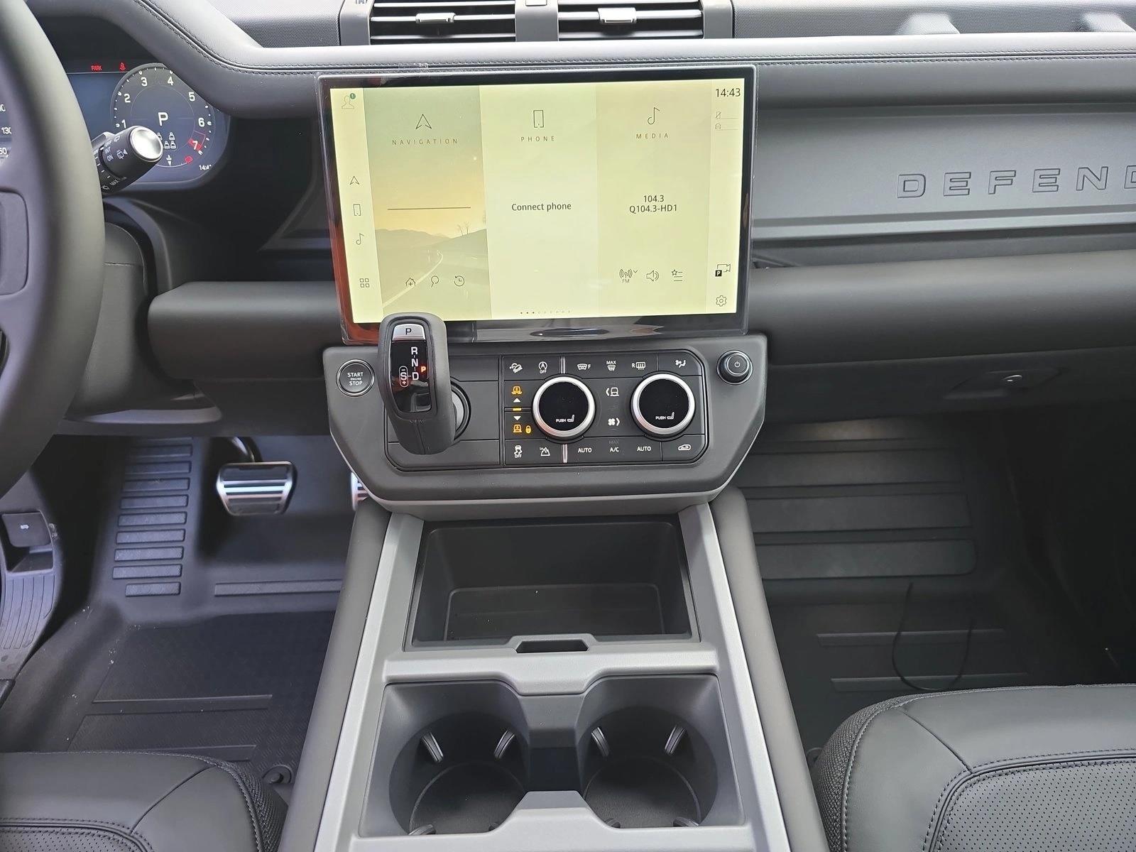 2026 Land Rover Defender V8 - Photo 20