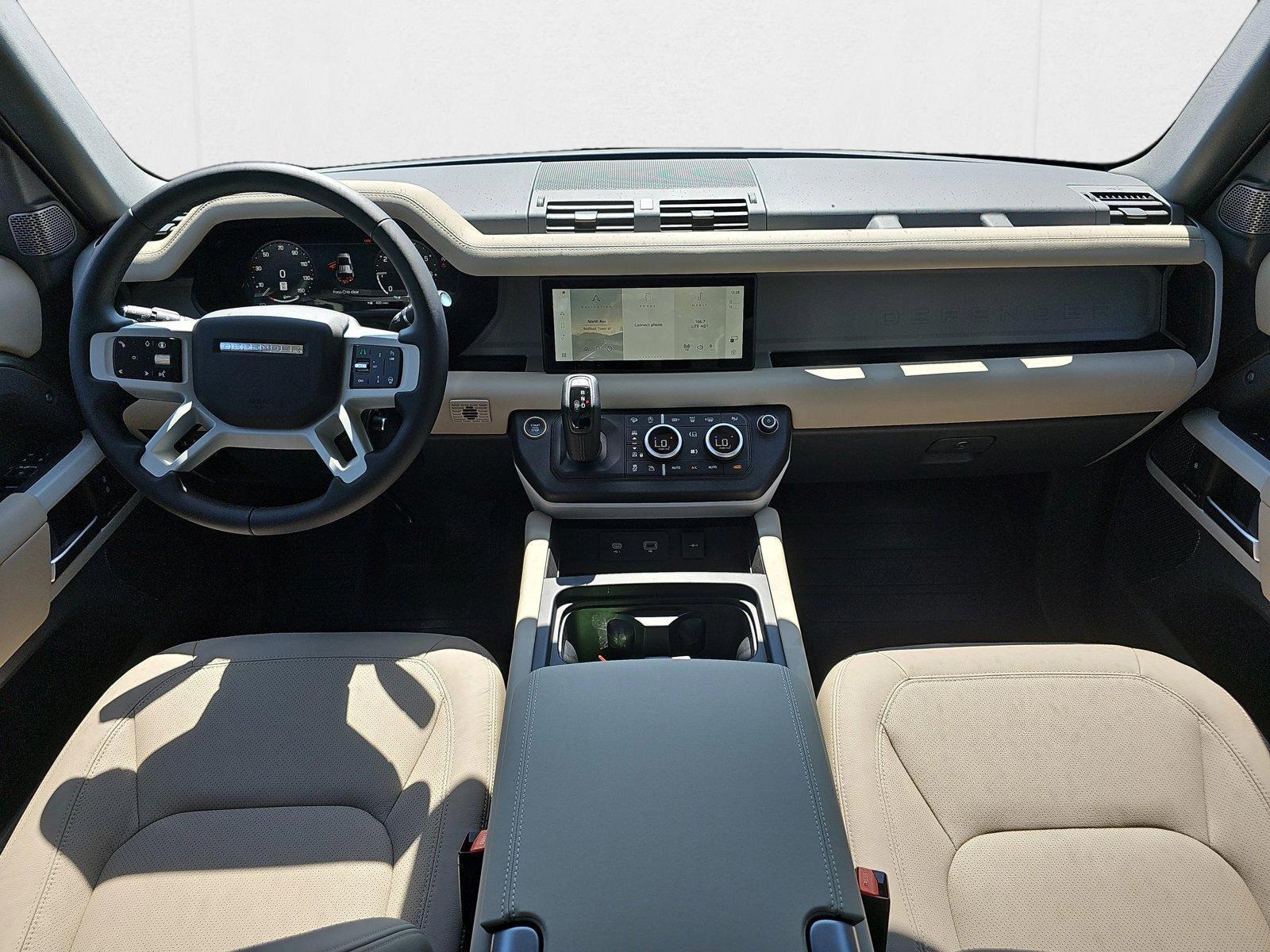 2024 Land Rover Defender 110 S photo 4