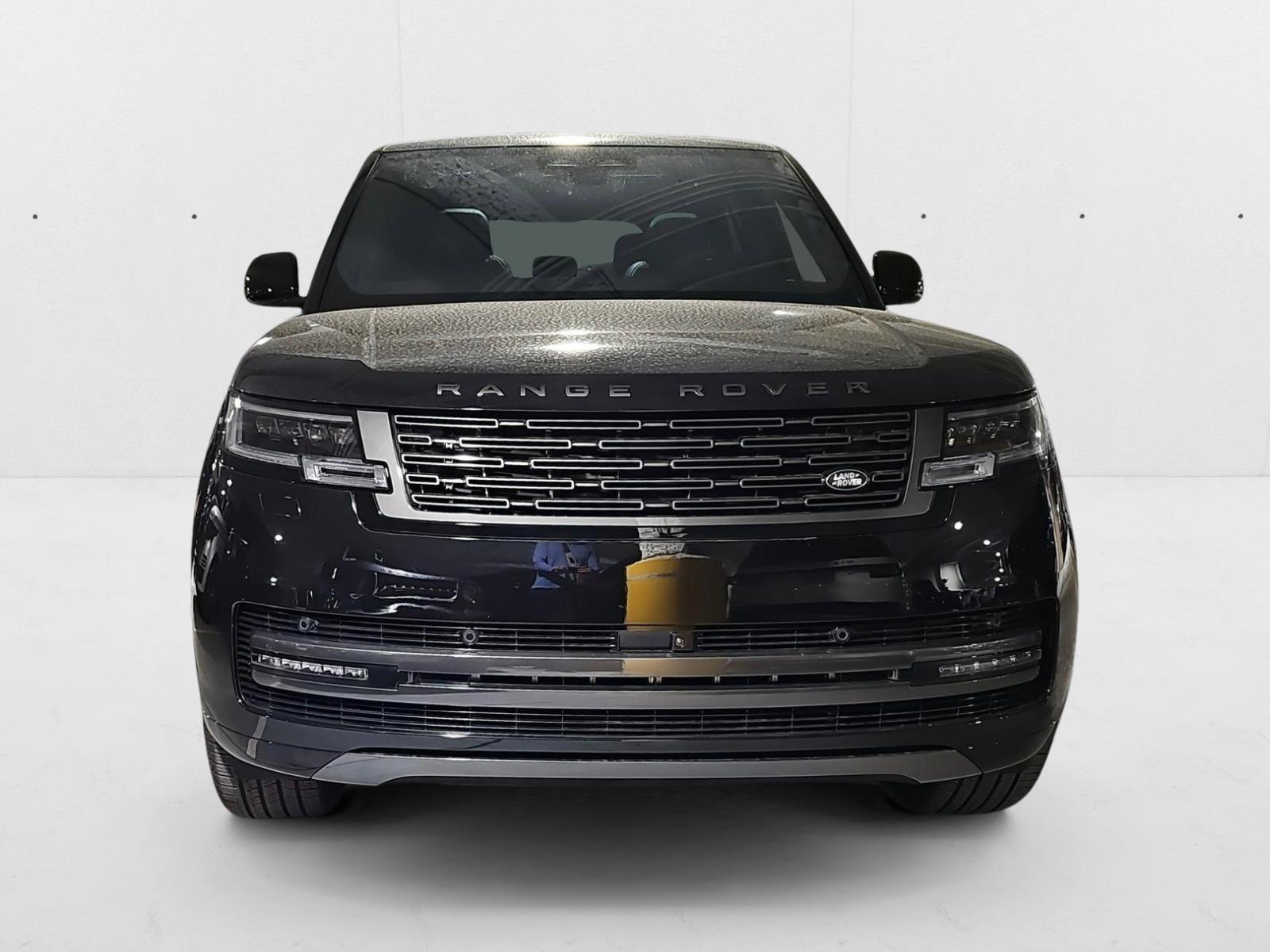 2025 Land Rover Range Rover SE photo 2