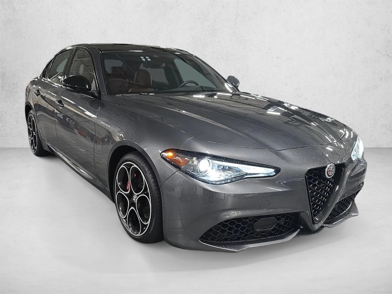 2022 Alfa Romeo Giulia Ti - VELOCE photo 3