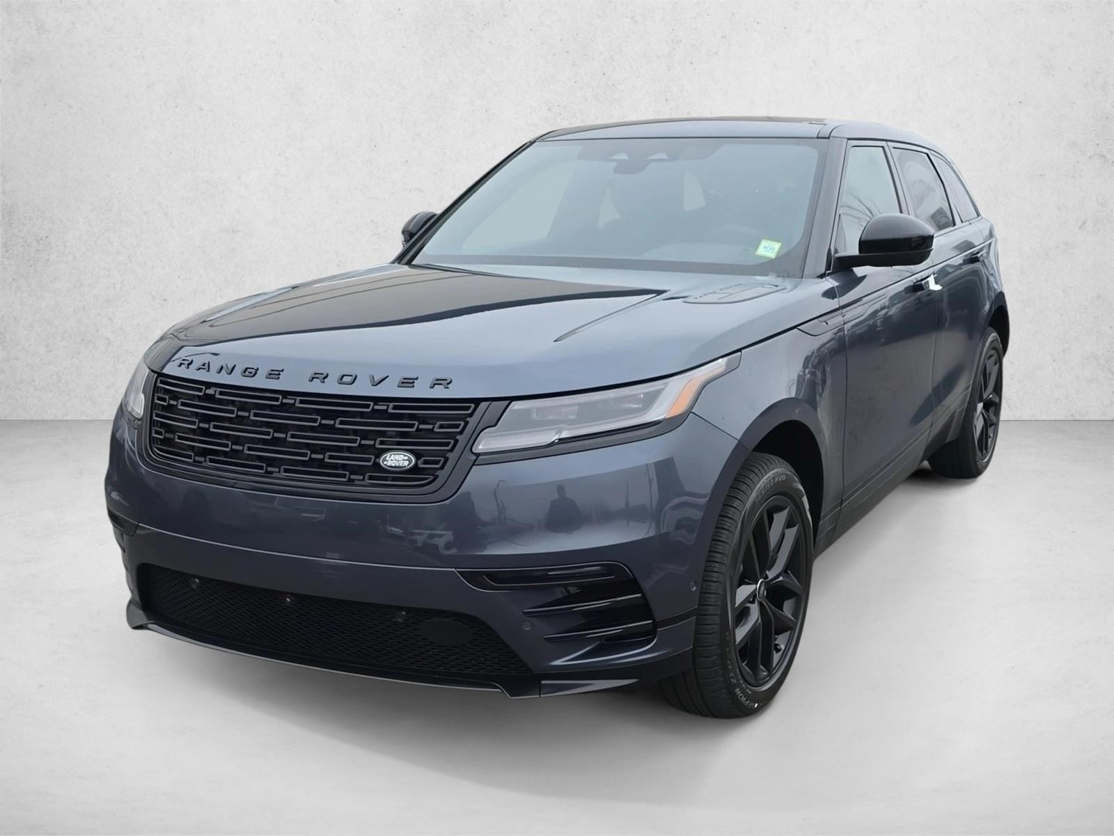 2026 Land Rover Range Rover Velar P250 Dynamic SE's photo