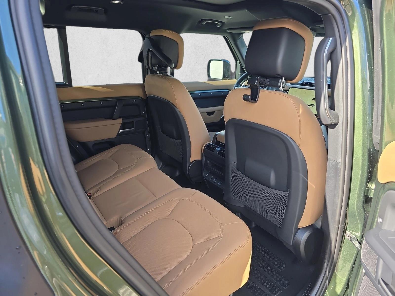 2026 Land Rover Defender X-Dynamic SE - Photo 11