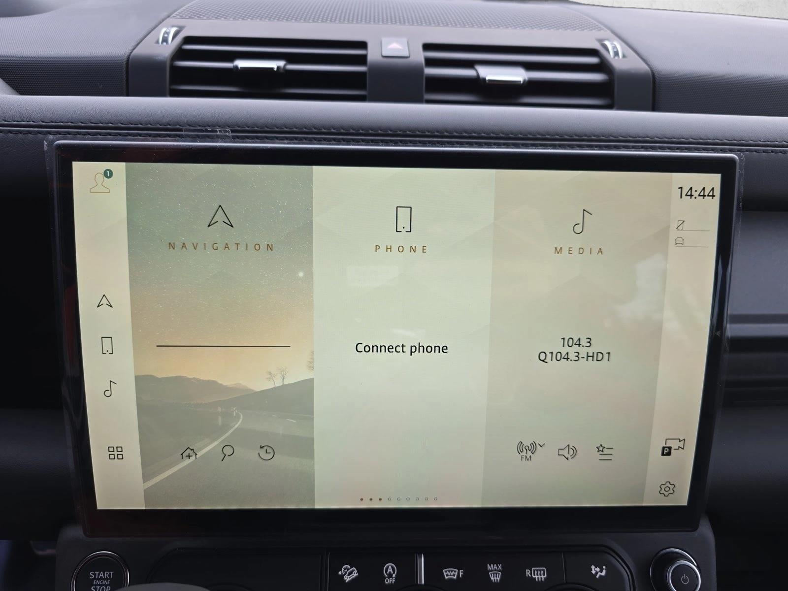 2026 Land Rover Defender V8 - Photo 22
