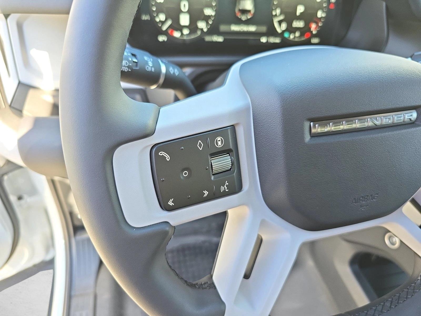 2026 Land Rover Defender X-Dynamic SE - Photo 17