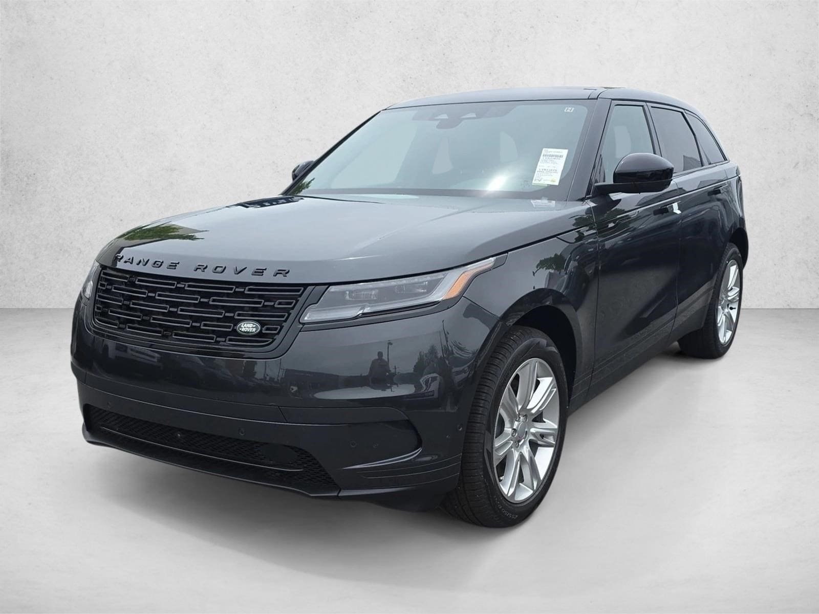 2026 Land Rover Range Rover Velar P250 S's photo