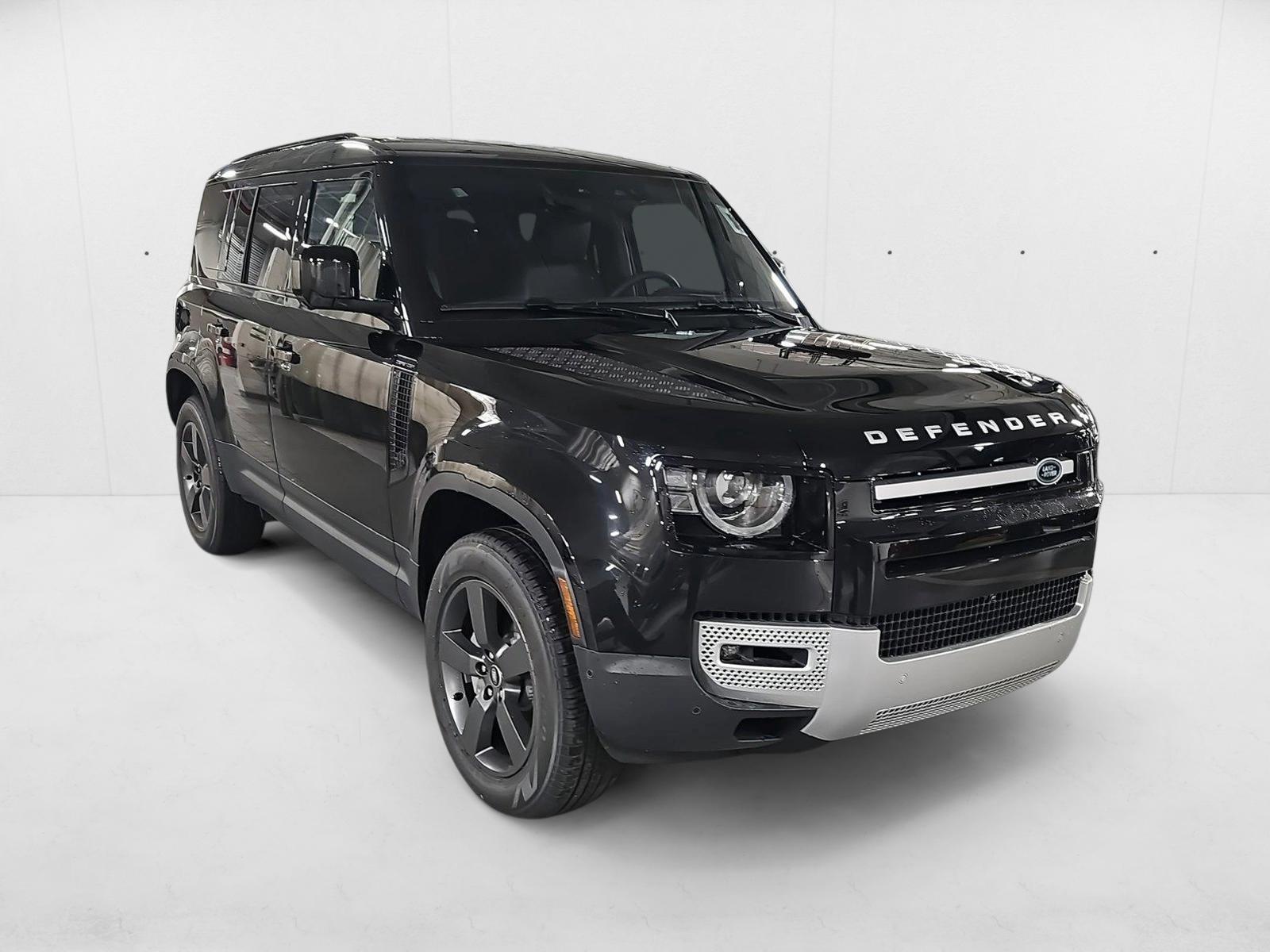 2025 Land Rover Defender 110 S photo 3