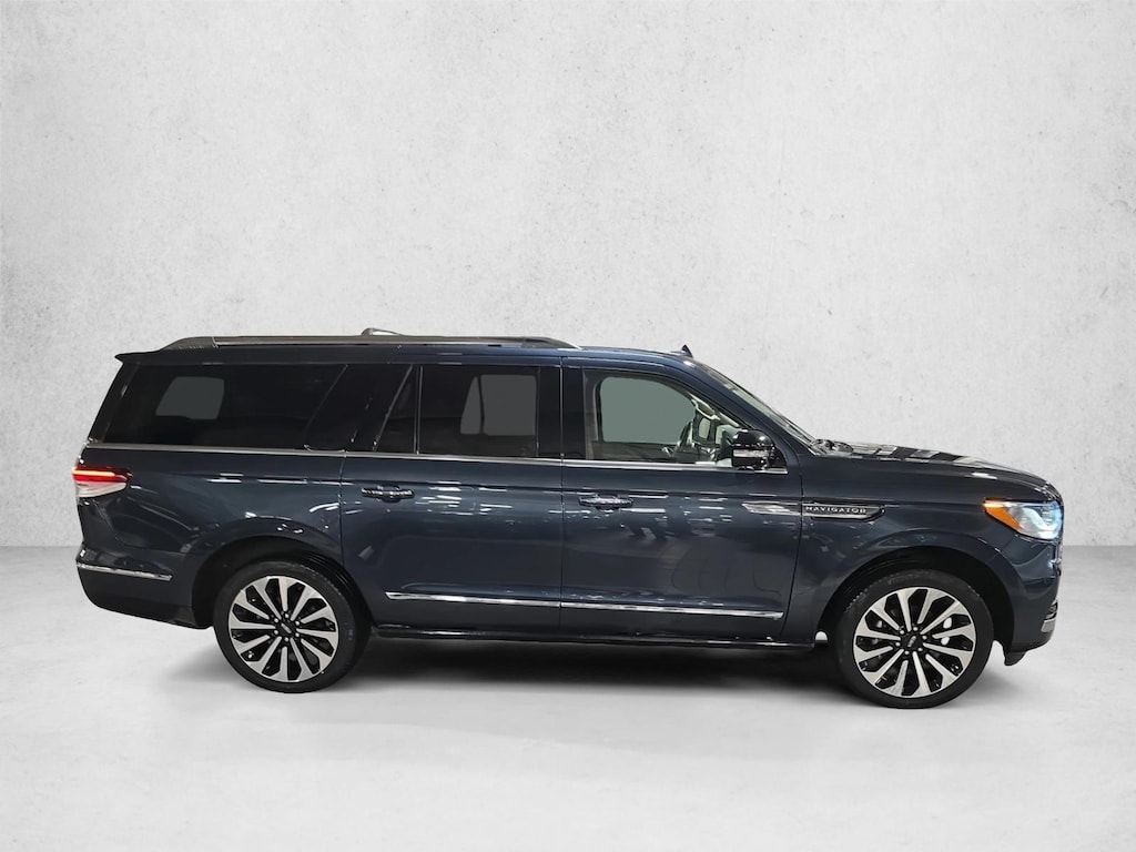Used 2022 Lincoln Navigator Reserve Sport Utility