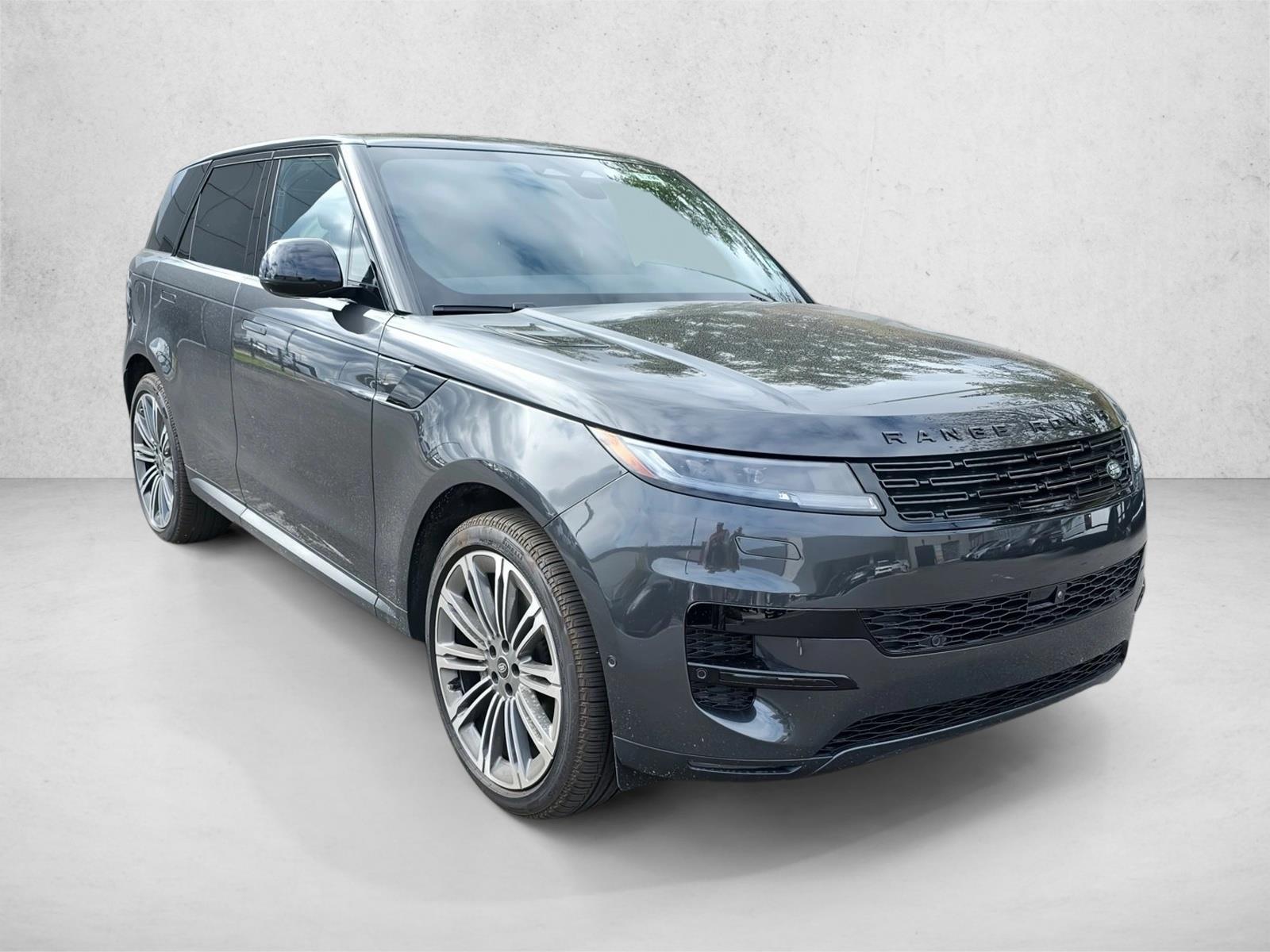2025 Land Rover Range Rover Sport SE photo 2