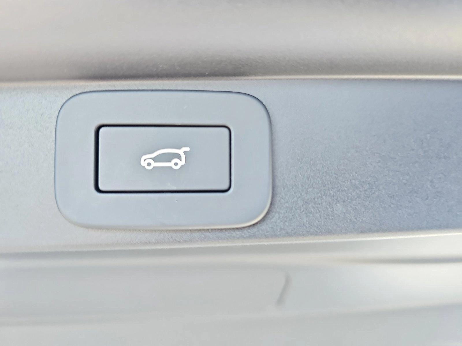 2025 Land Rover Range Rover SE - Photo 13