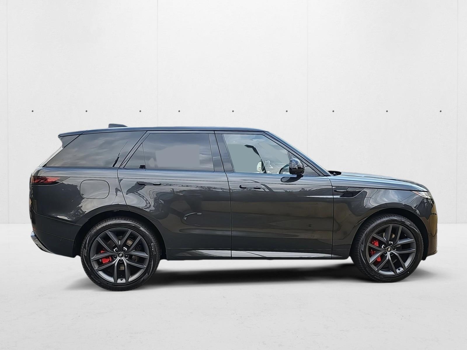2024 Land Rover Range Rover Sport SE photo 2