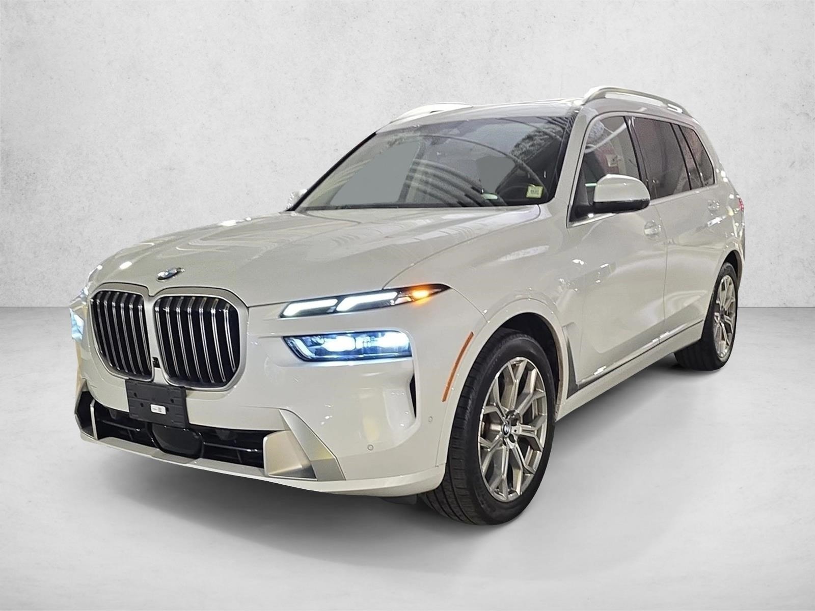 2024 BMW X7 xDrive40i's photo