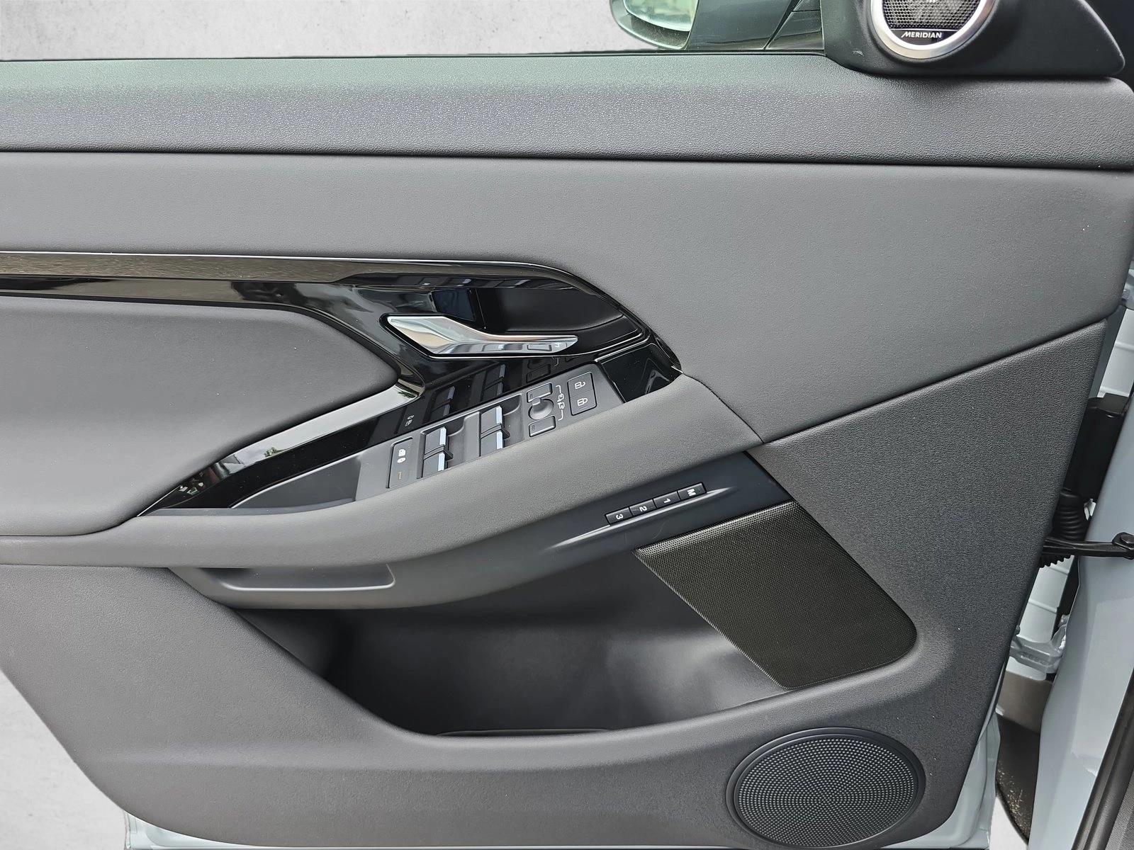 2026 Land Rover Range Rover Evoque S - Photo 28