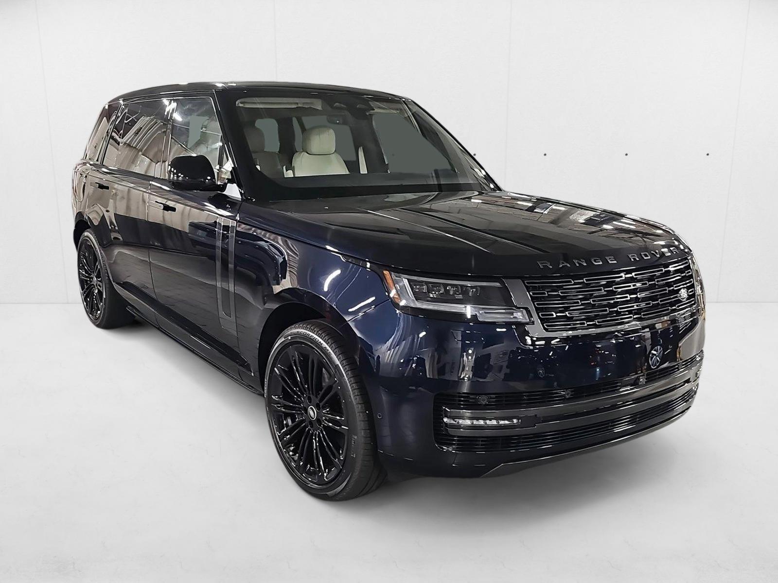 2025 Land Rover Range Rover SE photo 3