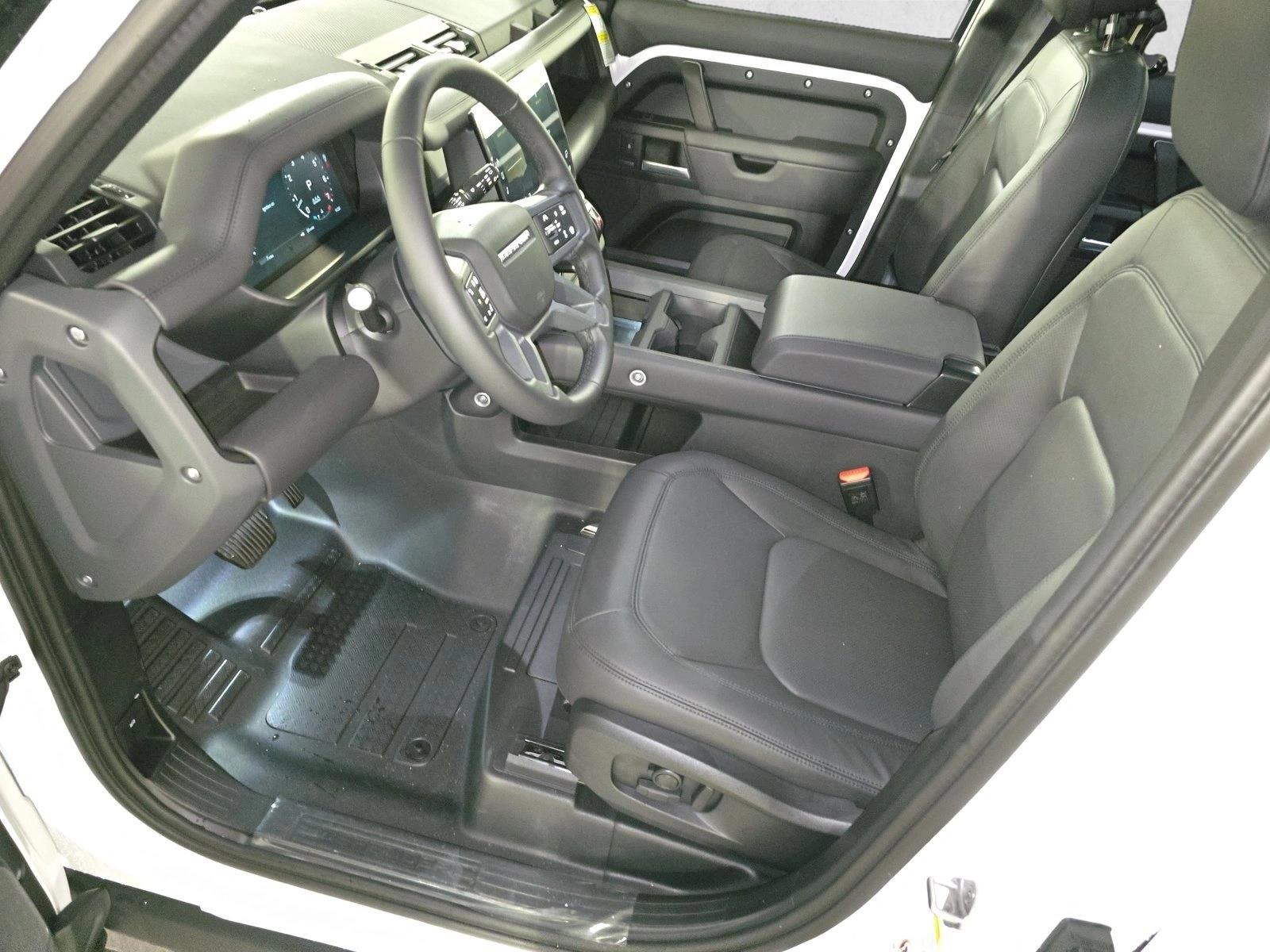 2026 Land Rover Defender X-Dynamic SE - Photo 14