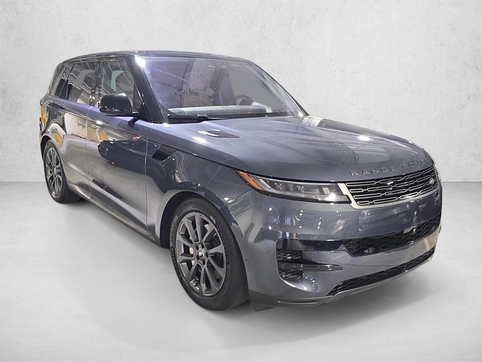 2023 Land Rover Range Rover Sport SE photo 3
