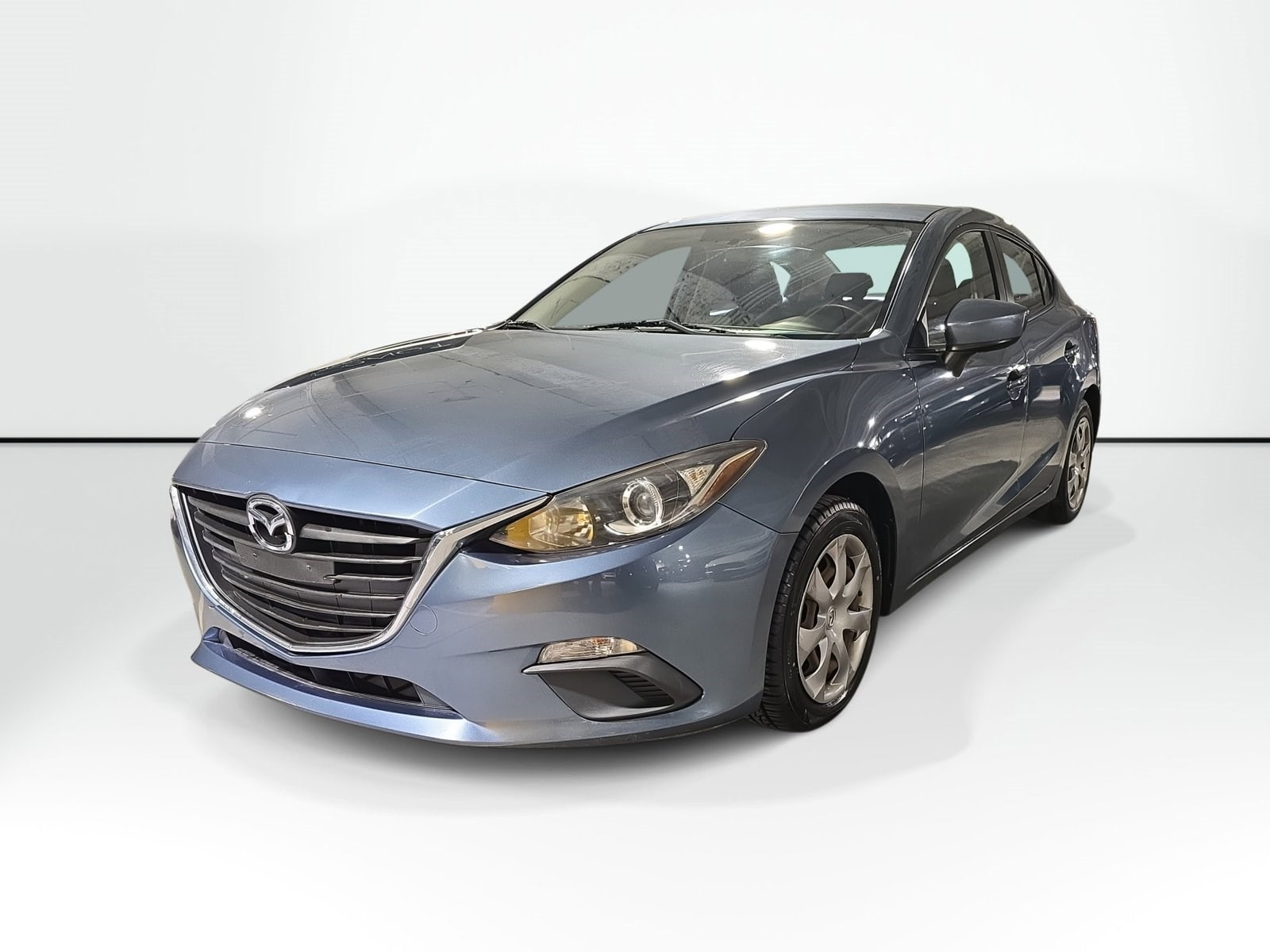 2015 Mazda MAZDA3 i Sport's photo