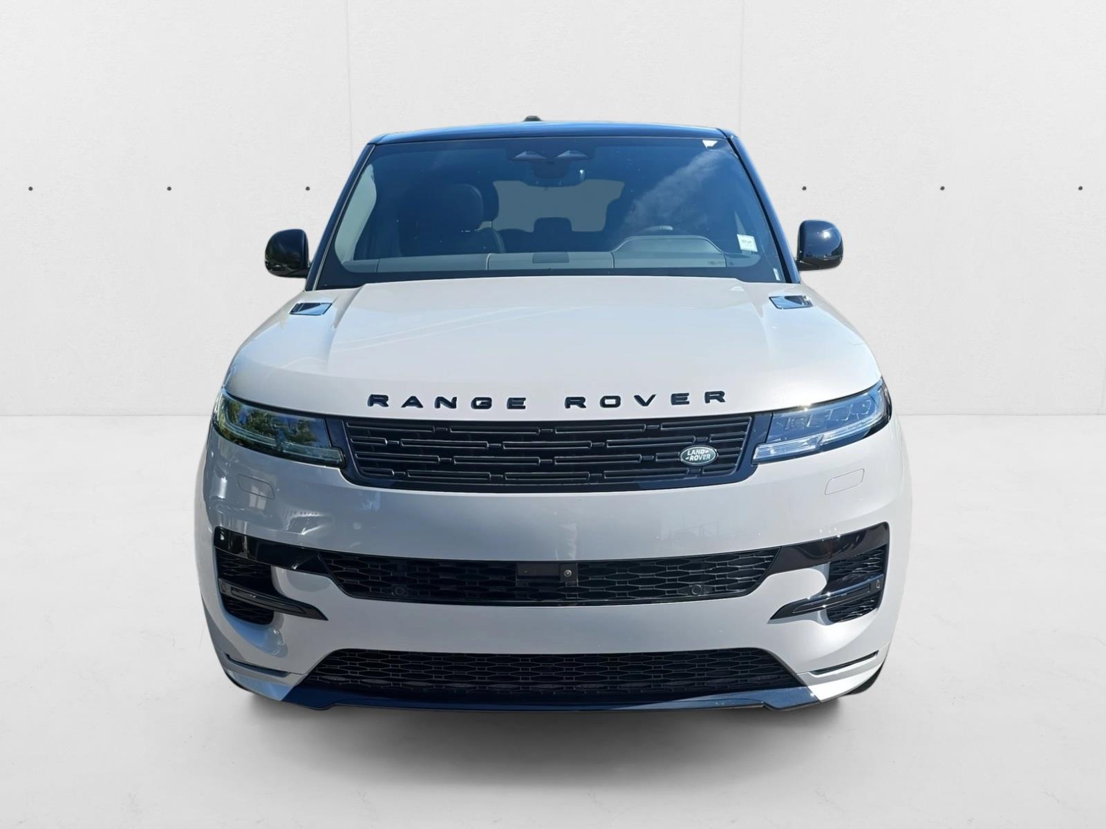 2025 Land Rover Range Rover Sport SE photo 2