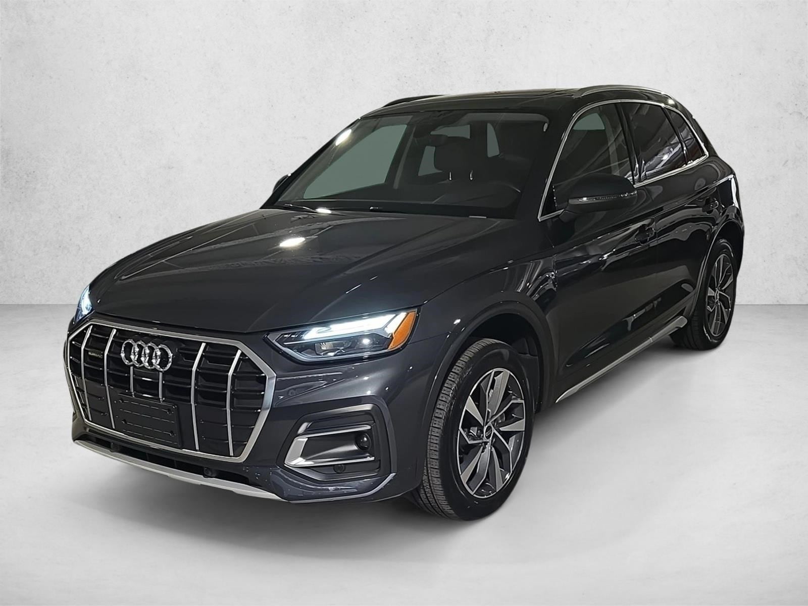 2021 Audi Q5 Premium Plus's photo