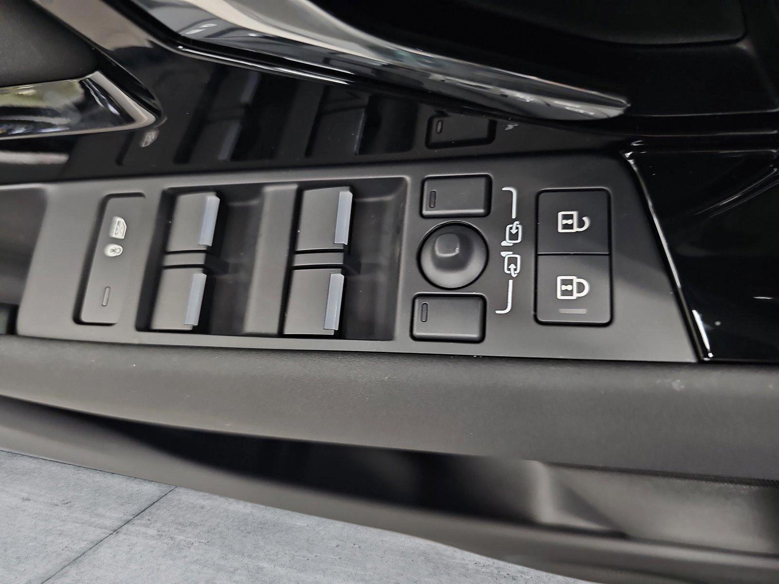 2026 Land Rover Range Rover Evoque S - Photo 26