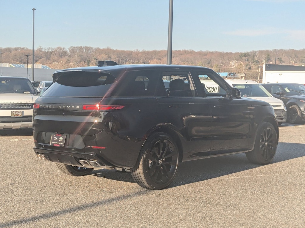 New 2025 Land Rover Range Rover Sport Dynamic SE Sport Utility