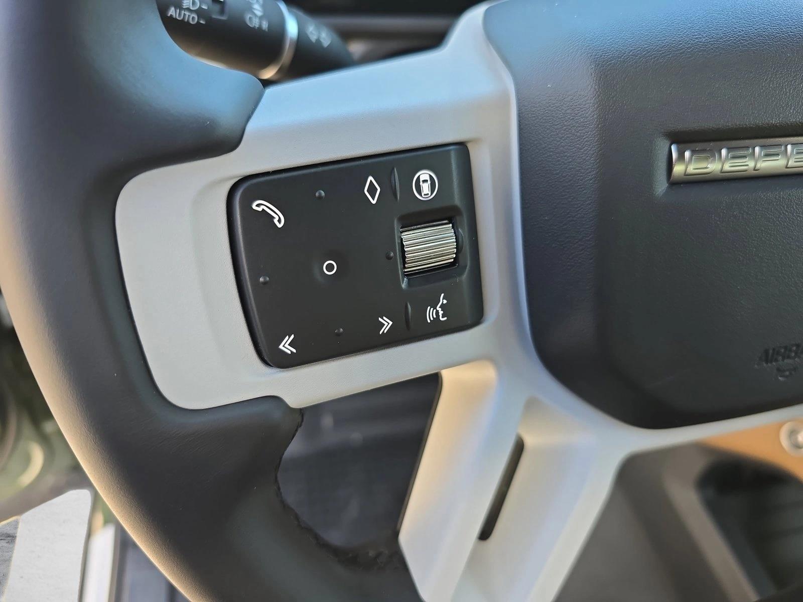 2026 Land Rover Defender X-Dynamic SE - Photo 17