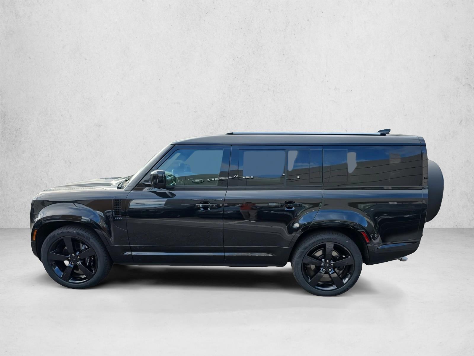 2026 Land Rover Defender V8 - Photo 8