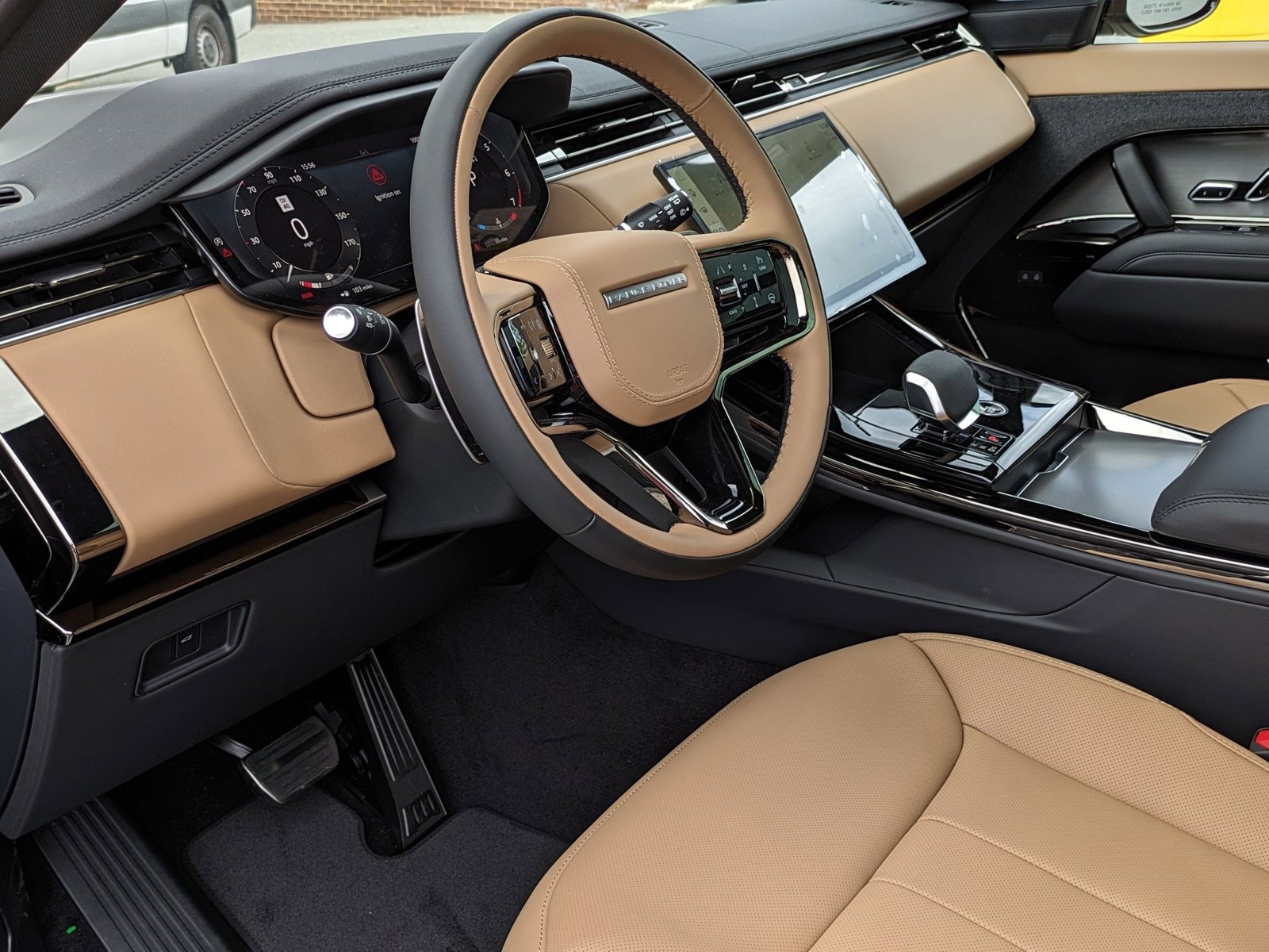 2025 Land Rover Range Rover Sport SE photo 2