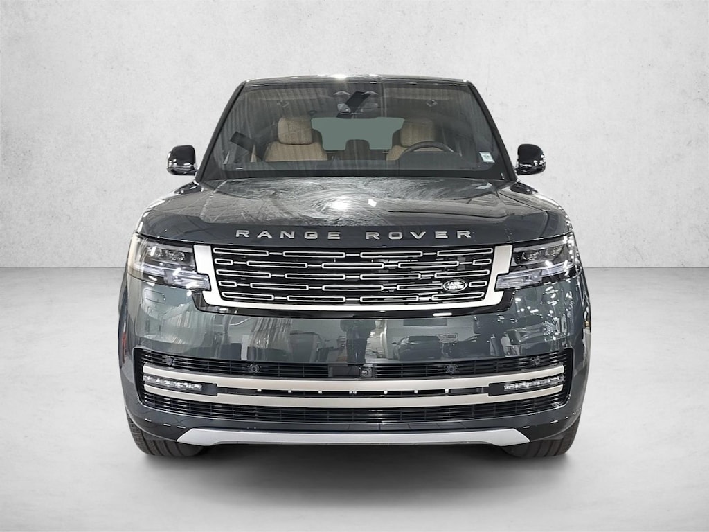 New 2025 Land Rover Range Rover SE Sport Utility