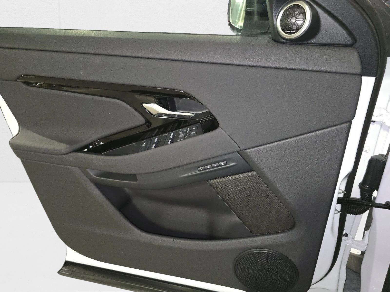 2026 Land Rover Range Rover Evoque S - Photo 27