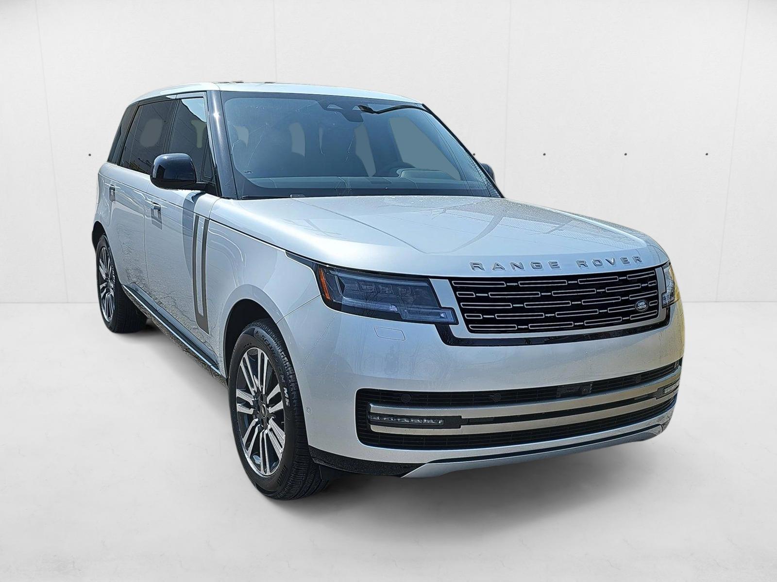 2025 Land Rover Range Rover SE photo 3
