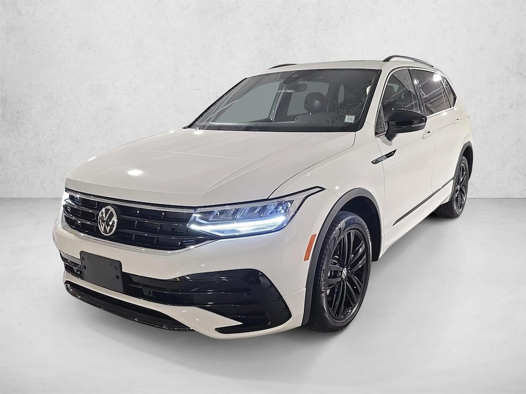 Used 2022 Volkswagen Tiguan SE R-Line Black Sport Utility