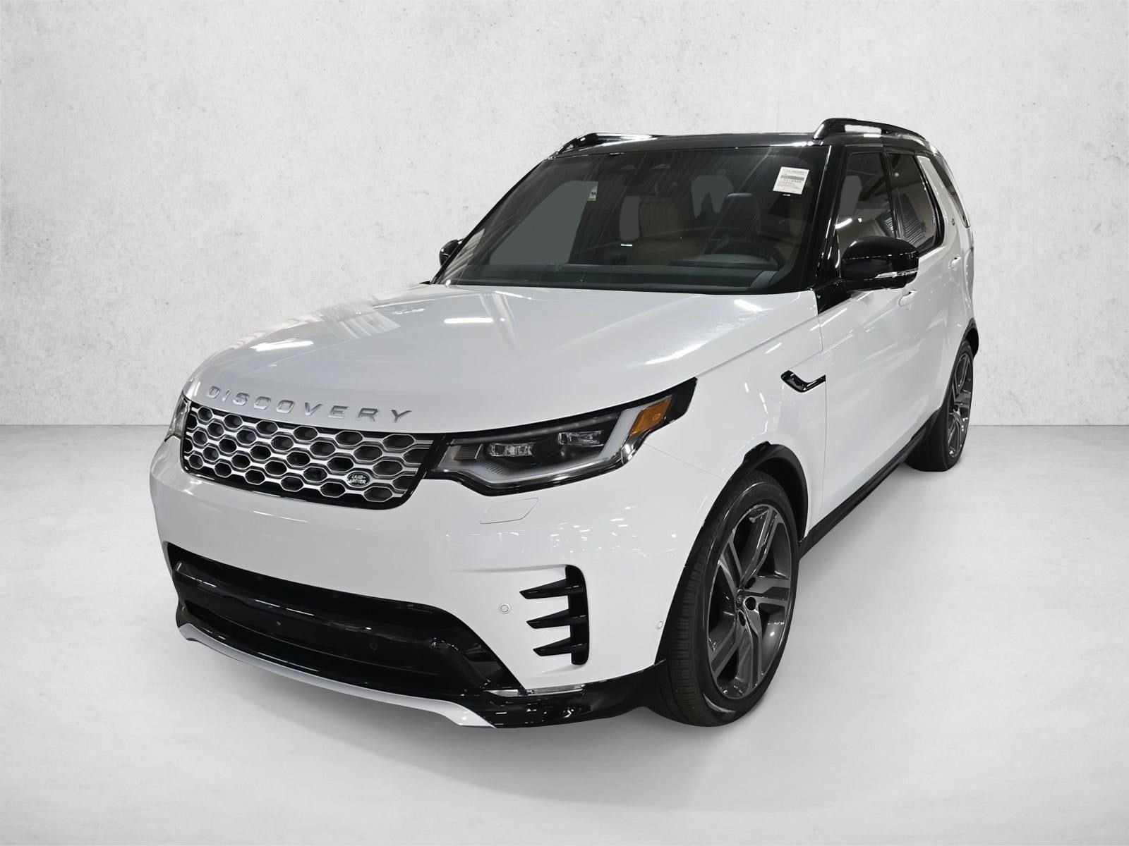 2026 Land Rover Discovery Gemini Edition's photo