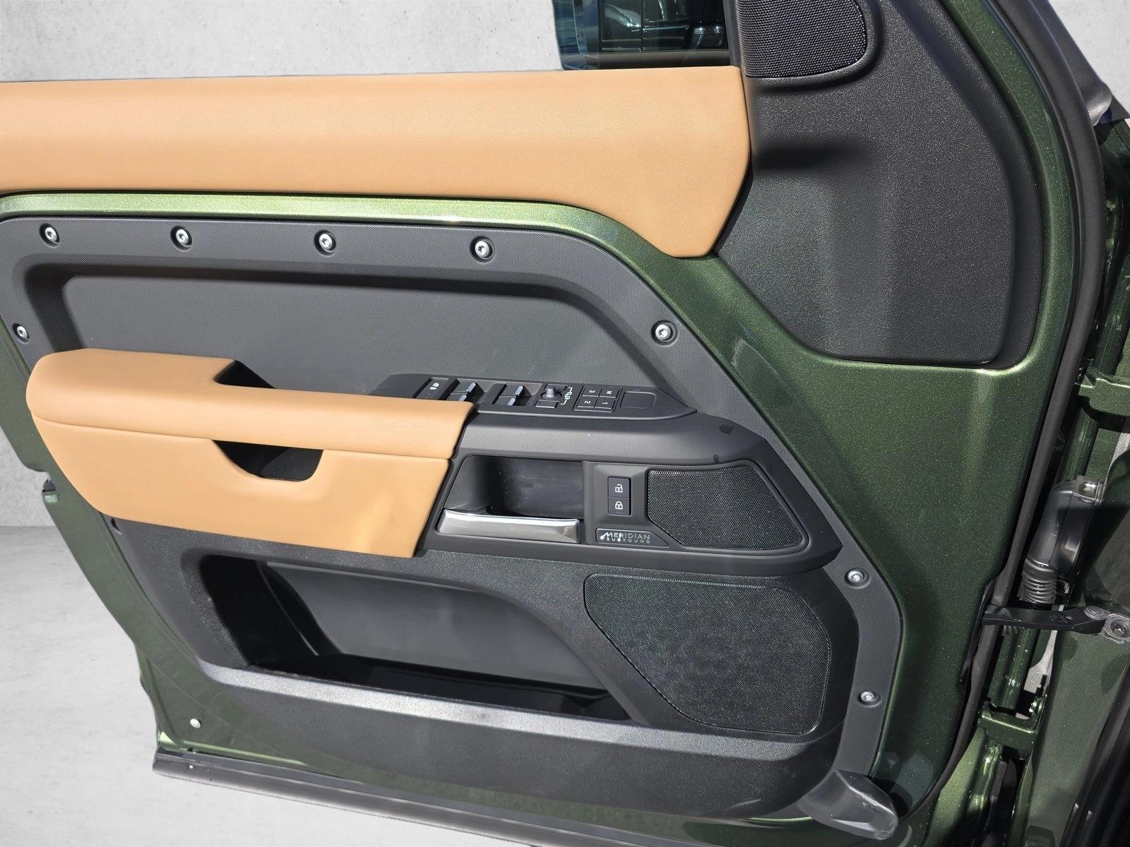 2026 Land Rover Defender X-Dynamic SE - Photo 27