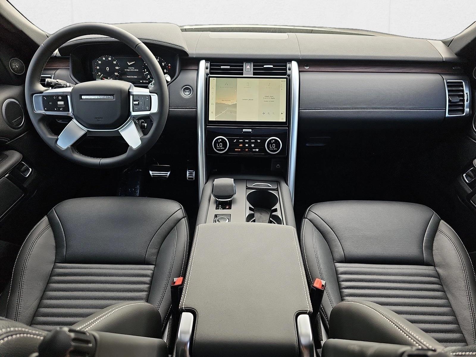 2024 Land Rover Discovery SE photo 4