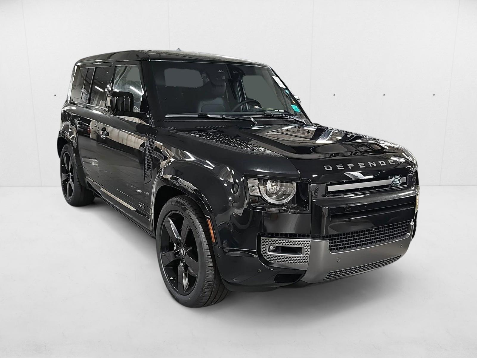 2025 Land Rover Defender 110 V8 photo 3