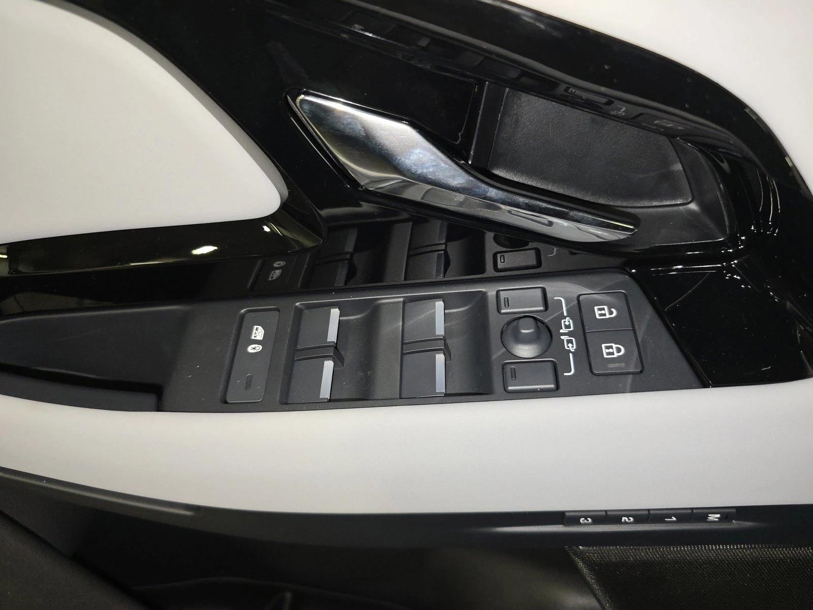 2026 Land Rover Range Rover Evoque S - Photo 28