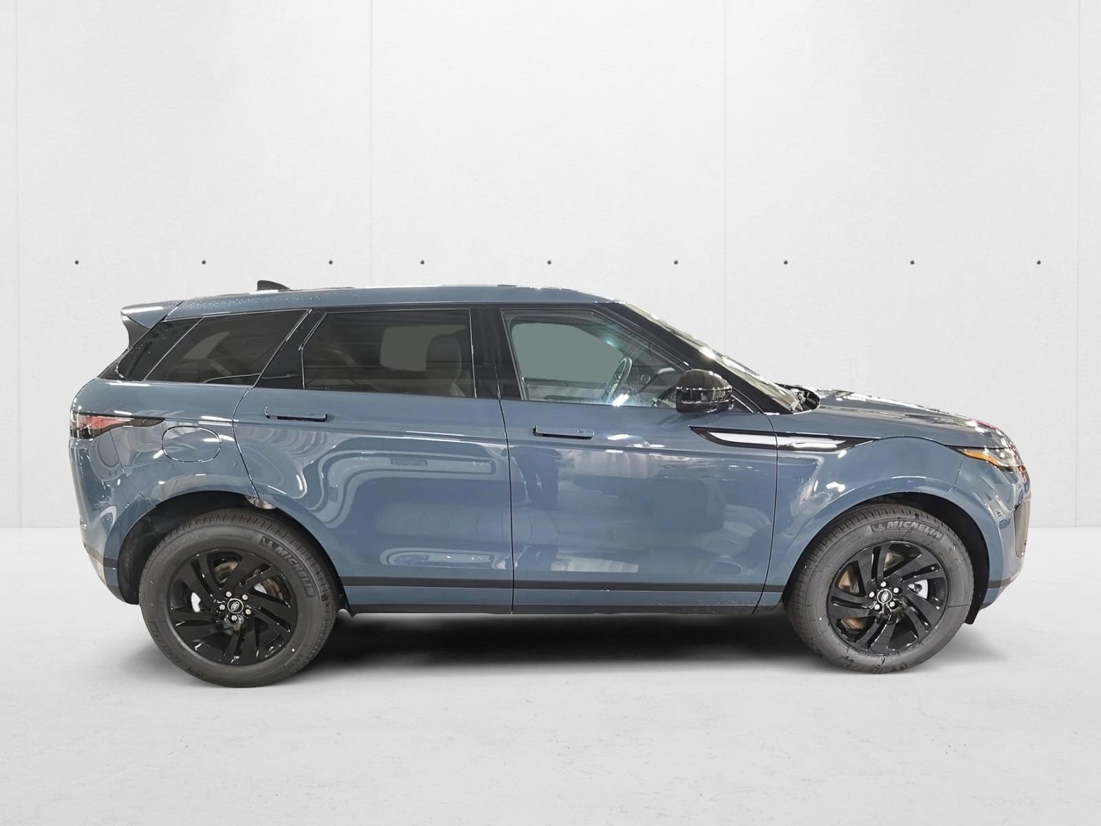 2026 Land Rover Range Rover Evoque S photo 4