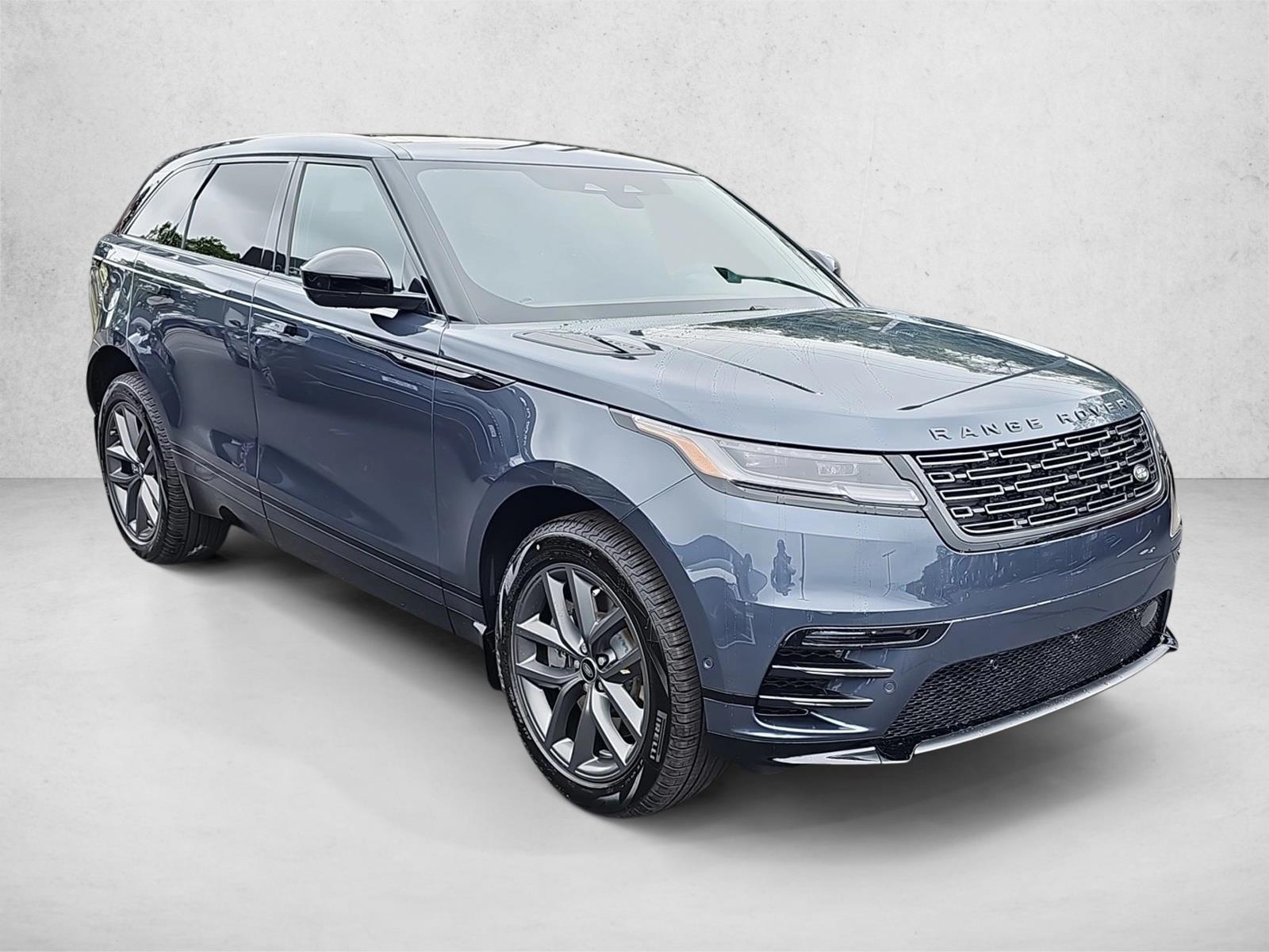 2026 Land Rover Range Rover Velar SE photo 3