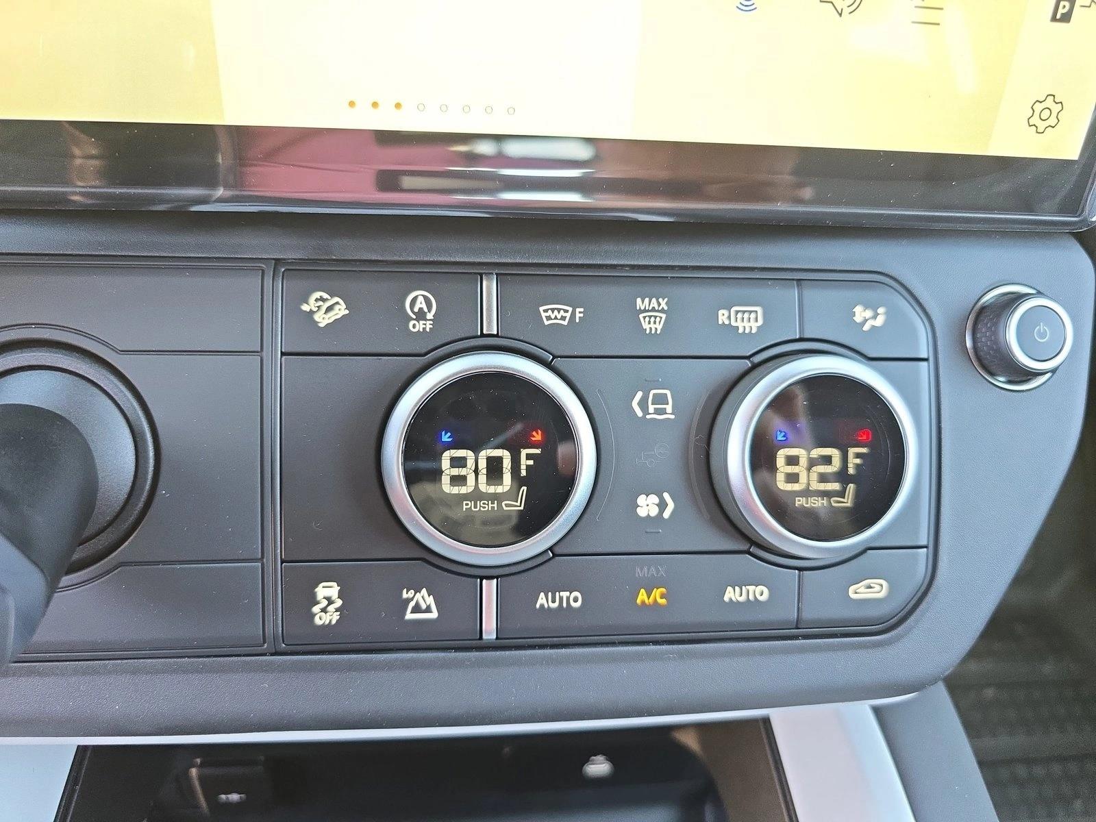 2026 Land Rover Defender X-Dynamic SE - Photo 22