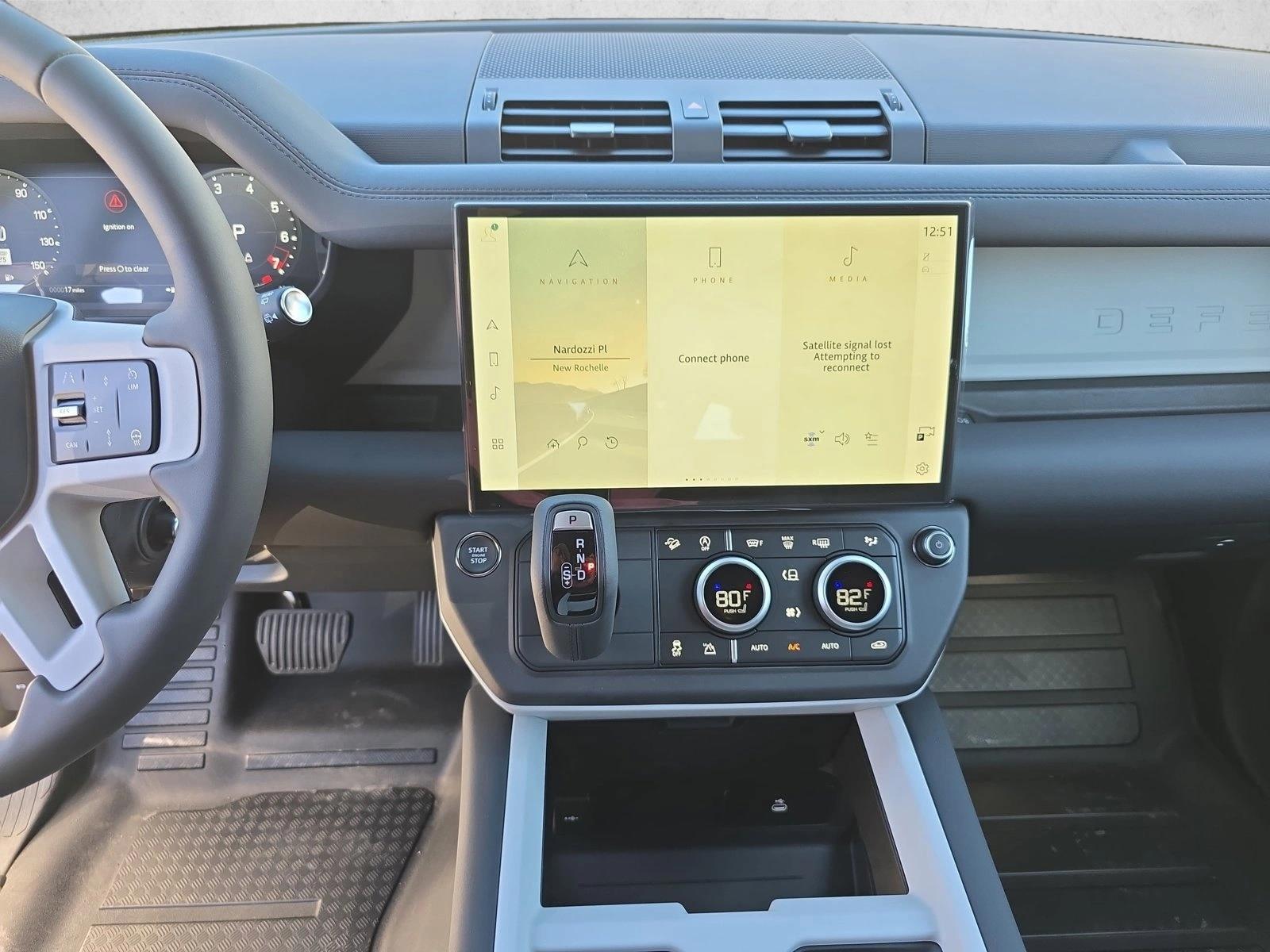 2026 Land Rover Defender X-Dynamic SE - Photo 21