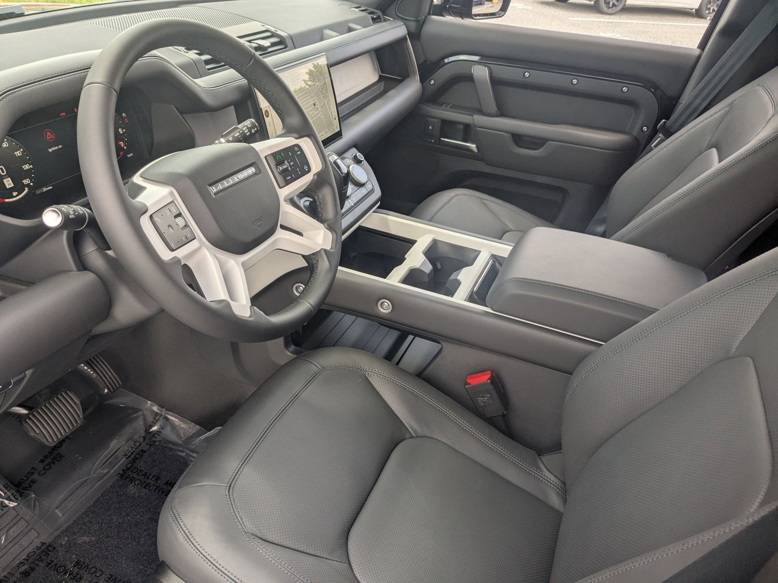 2025 Land Rover Defender S photo 3