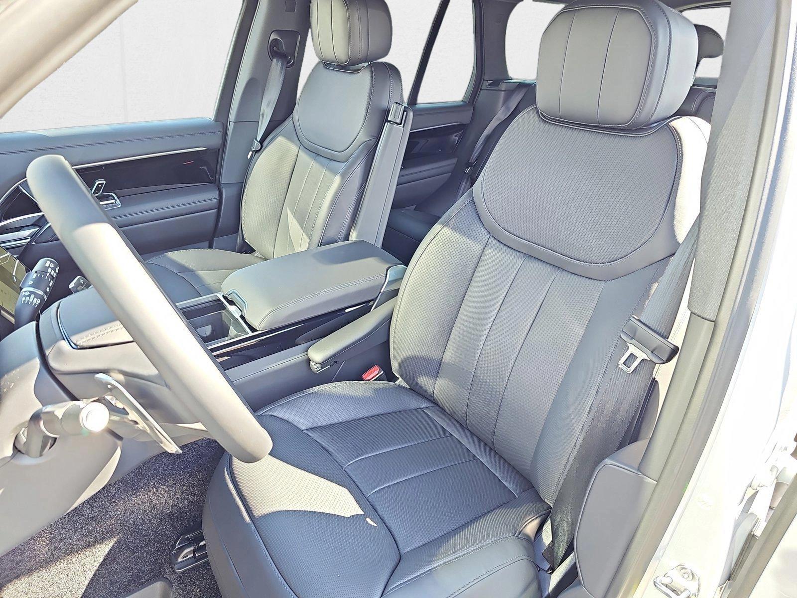 2025 Land Rover Range Rover SE - Photo 15