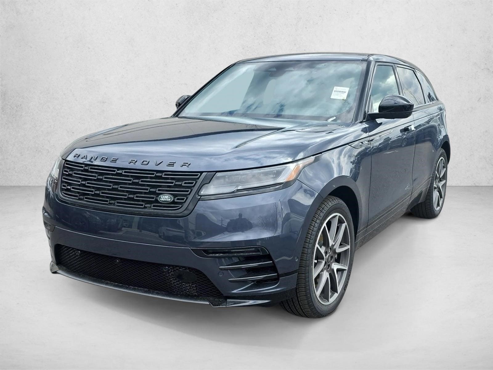 2026 Land Rover Range Rover Velar P250 Dynamic SE's photo