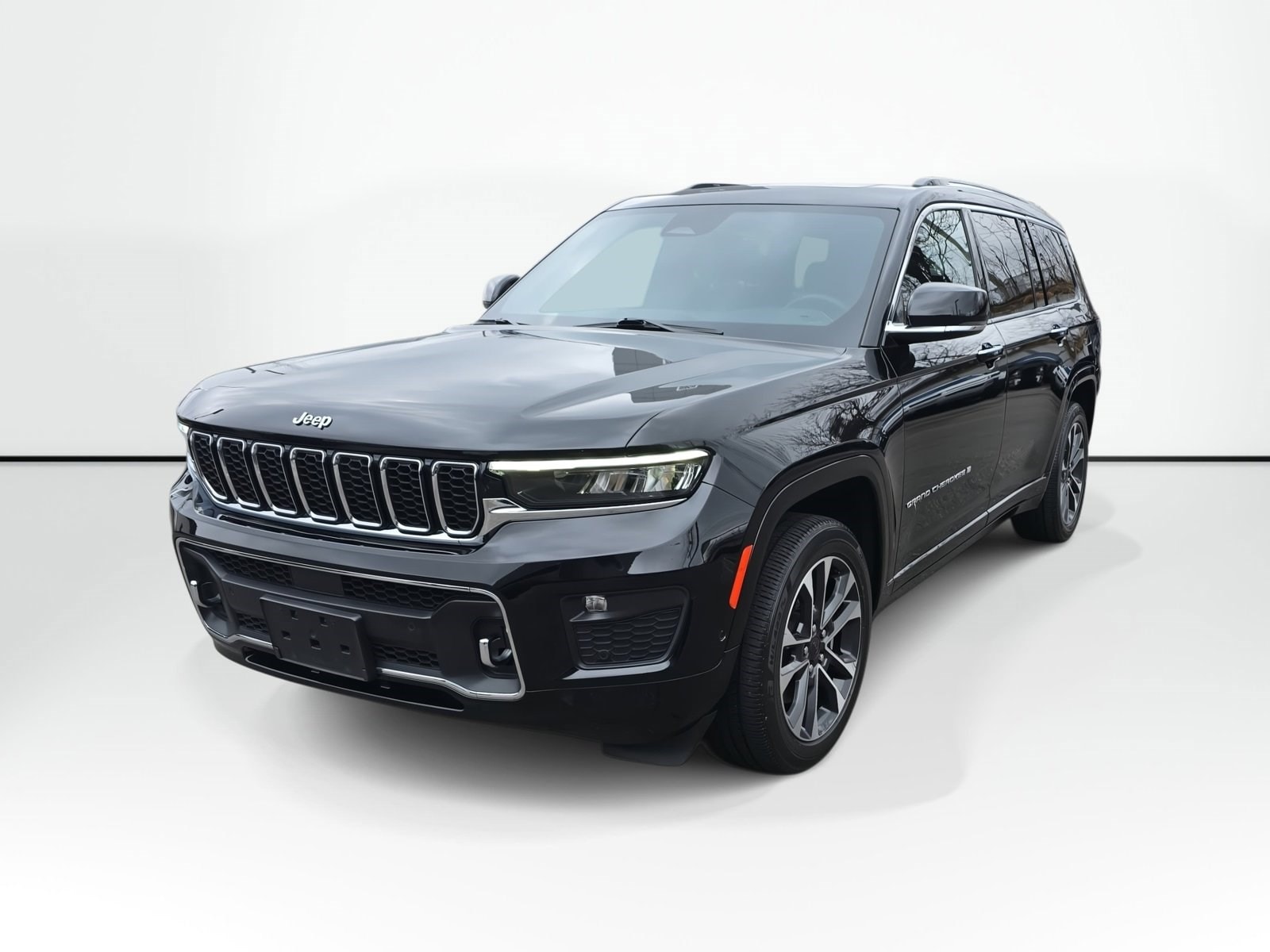 2023 Jeep Grand Cherokee L Overland's photo