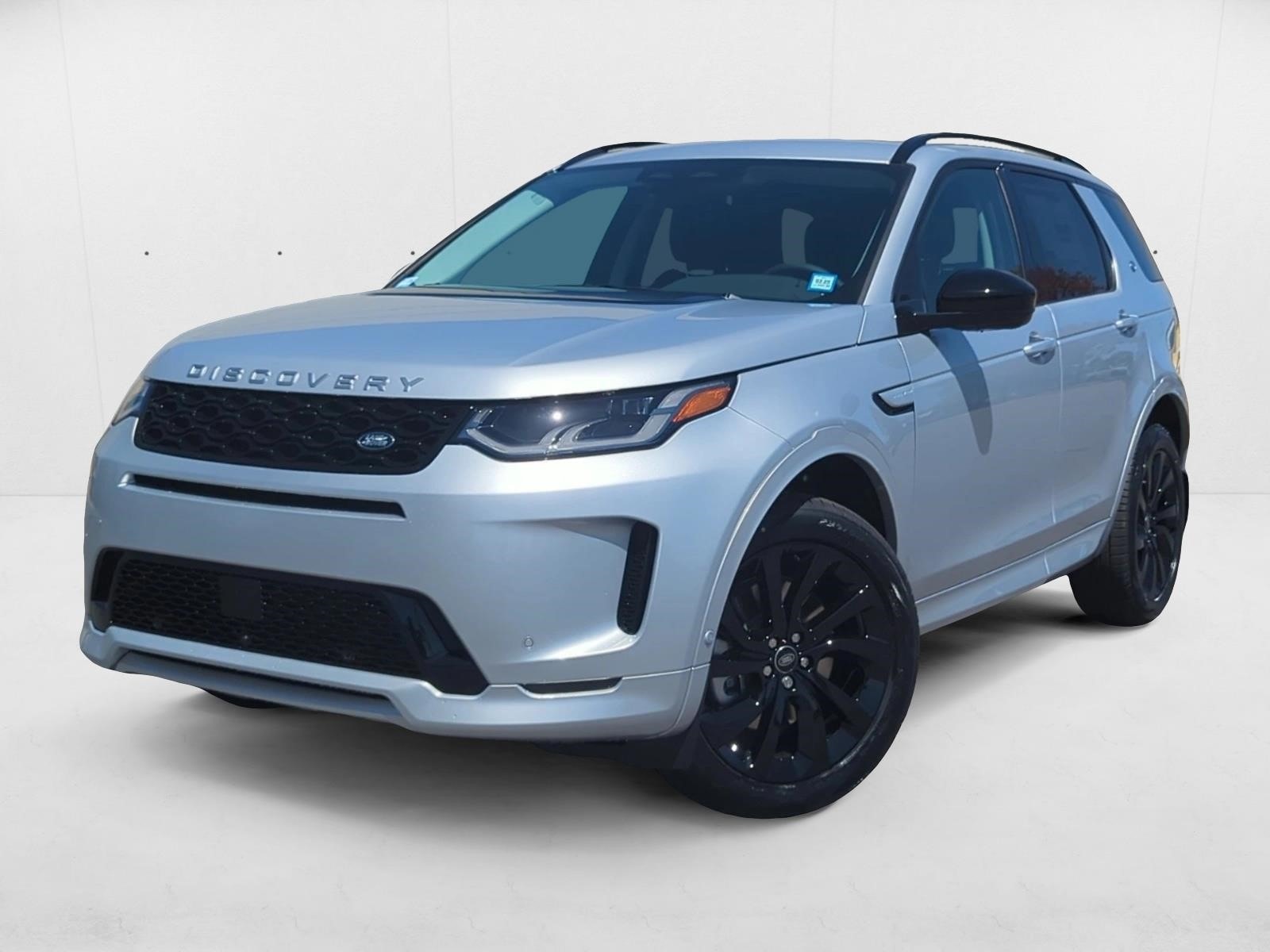 2024 Land Rover Discovery Sport S's photo