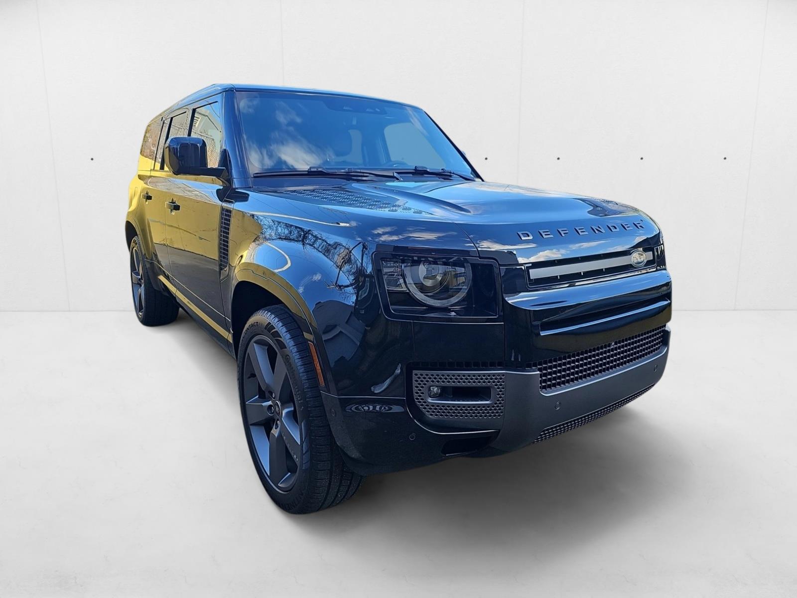 2024 Land Rover Defender Outbound photo 3