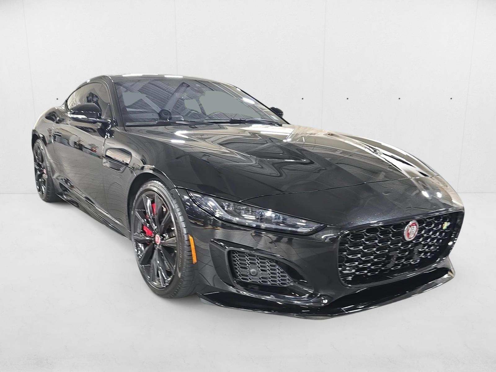 2023 Jaguar F-TYPE R photo 3