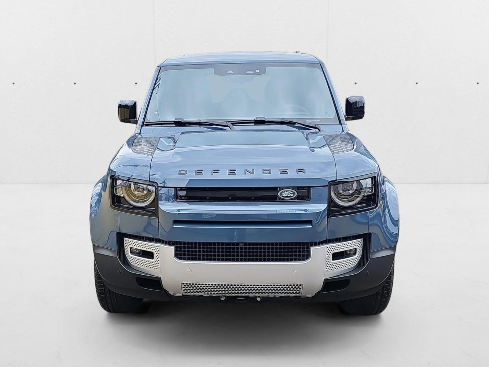 2025 Land Rover Defender 110 S photo 2