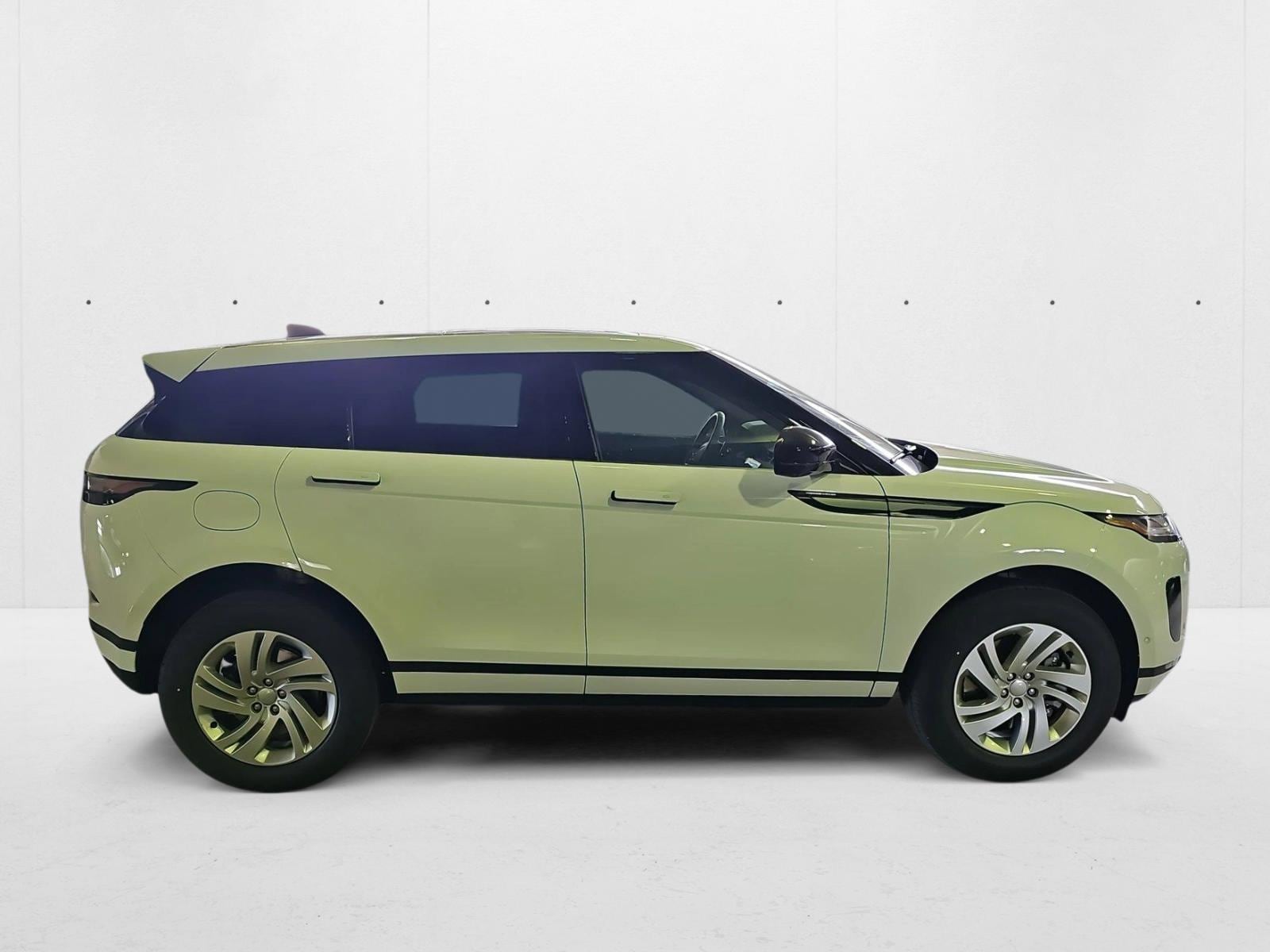 2026 Land Rover Range Rover Evoque S photo 4
