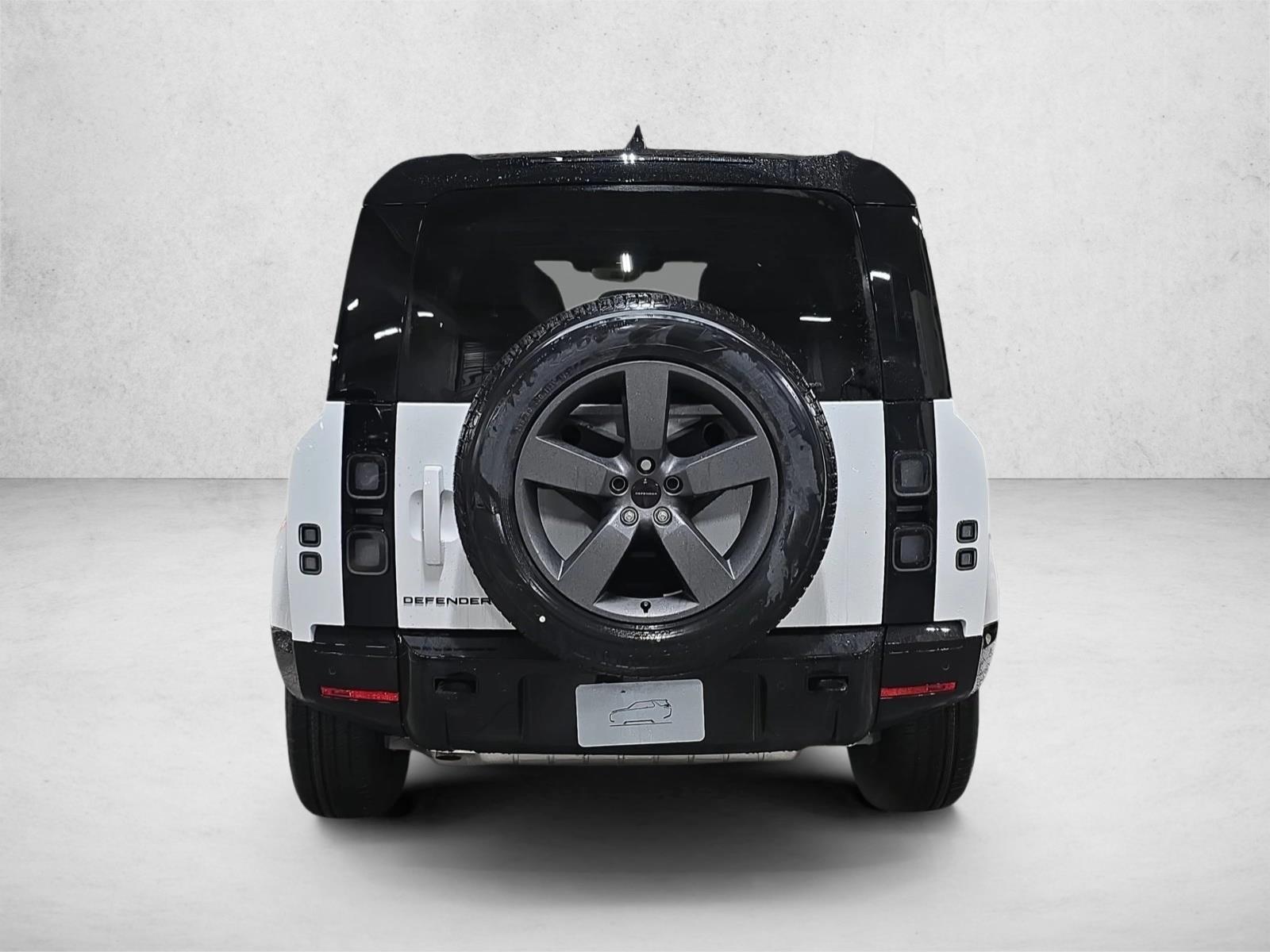 2026 Land Rover Defender X-Dynamic SE - Photo 6